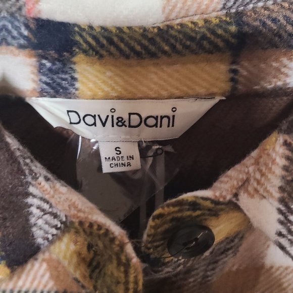 Multi plaid button down shirt jacket shacket - Picture 3 of 6